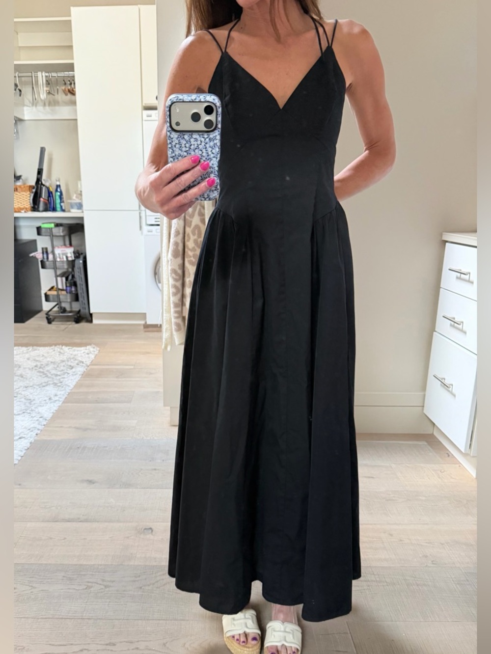 Abercrombie & Fitch Black V-Neck Spaghetti-Strap Dress - Picture 7 of 9